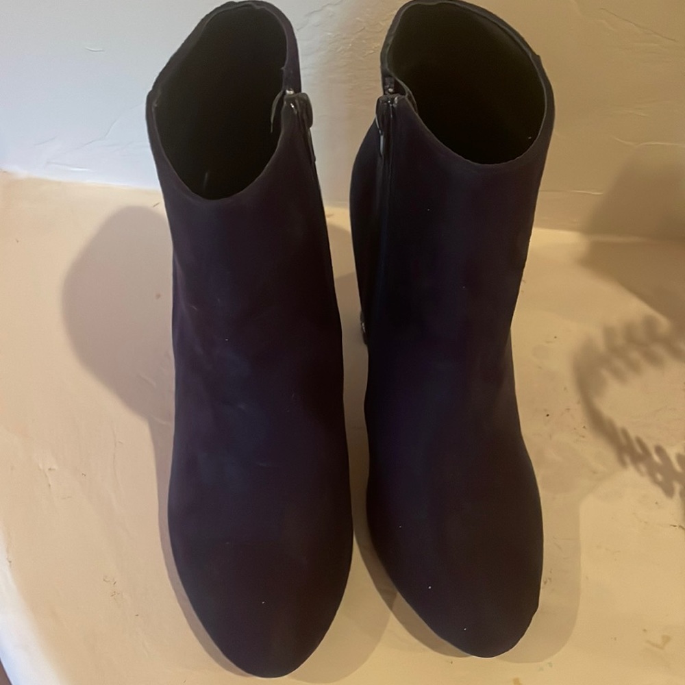 Xoxo navy blue booties